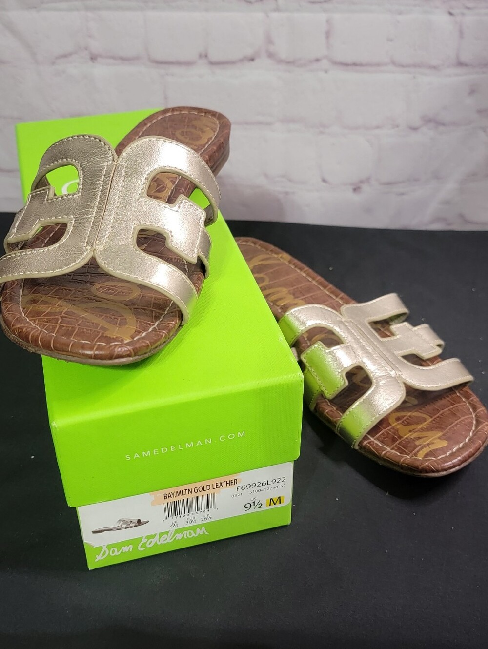 Sam Edelman Baylin Gold Leather Slide Sandals - Gold 9.5M